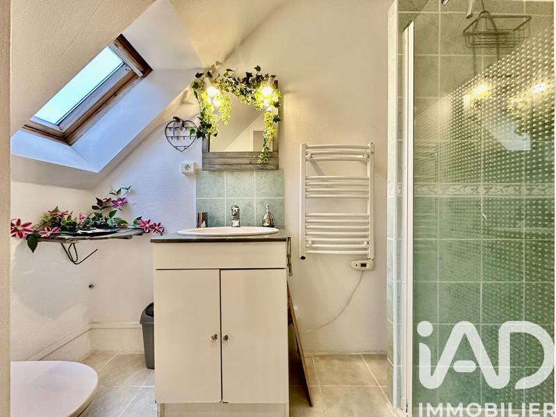 Maison - 166 m² - 9 pièces