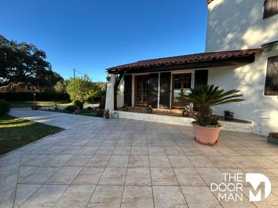 Villa - 150 m² - 5 pièces