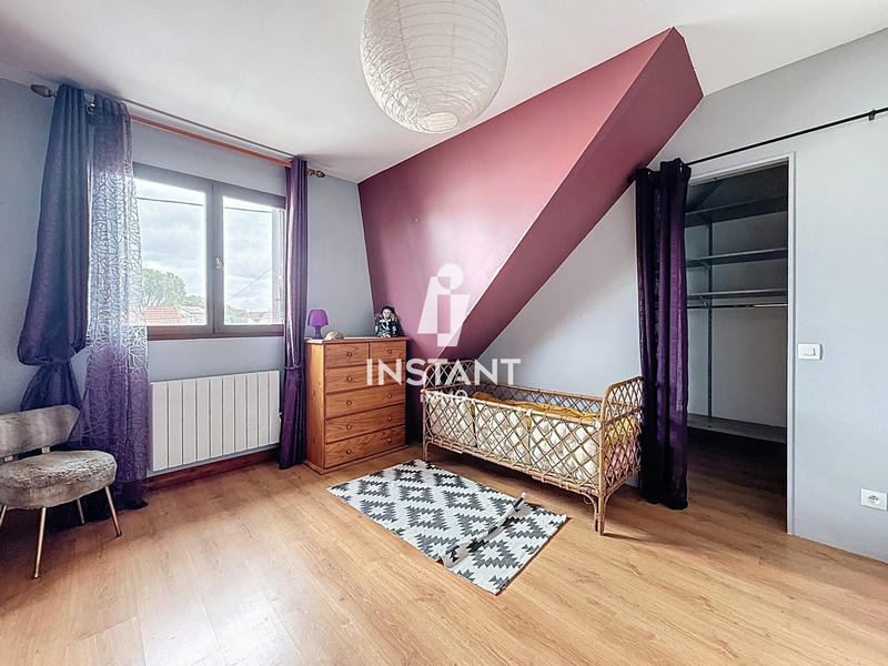 Maison - 142 m² - 8 pièces