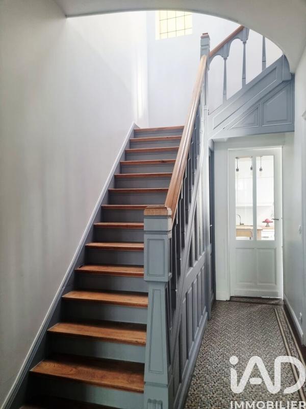 Maison - 185 m² - 8 pièces