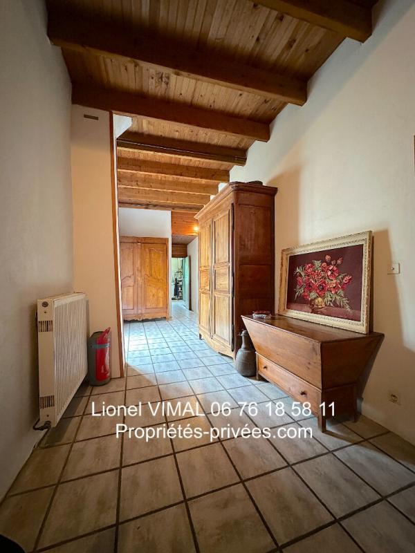 Maison - 300 m² - 6 pièces