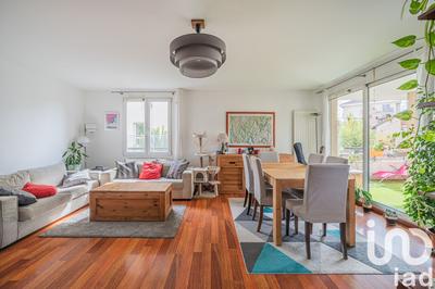 Appartement - 93 m² - 4 pièces