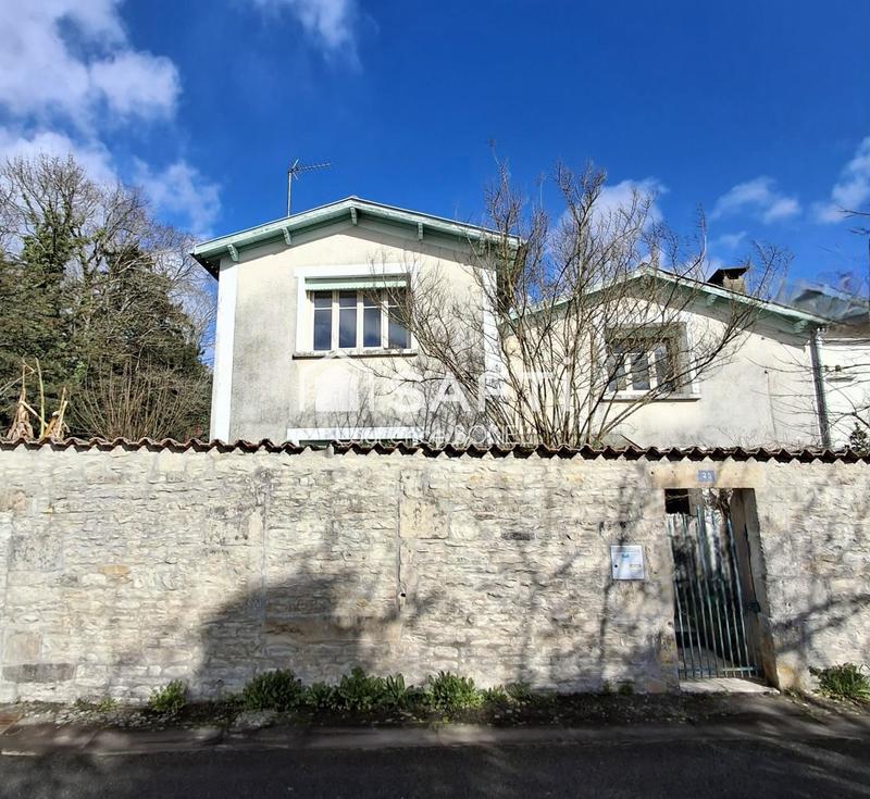 Maison - 138 m² - 5 pièces