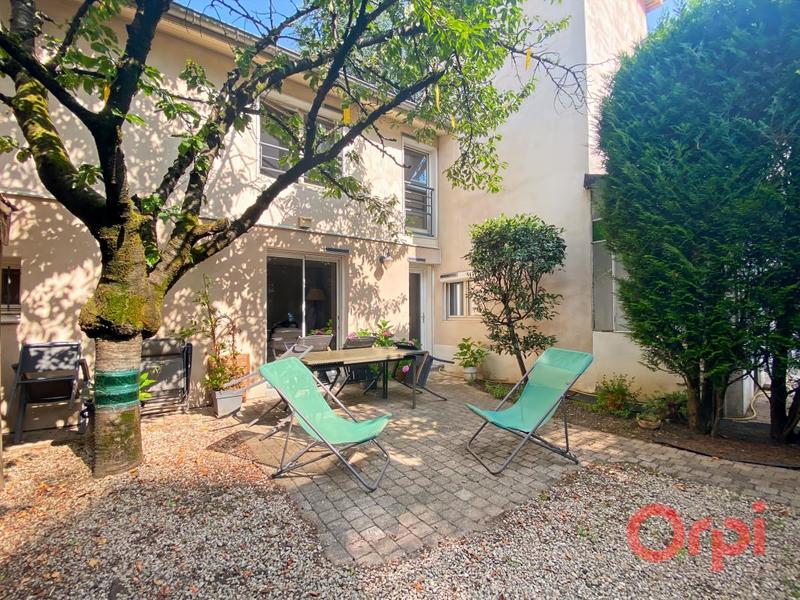 Maison - 140 m² - 7 pièces