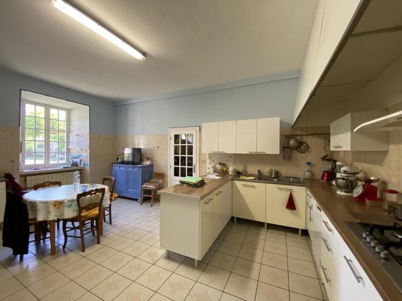 Manoir - 271 m² - 7 pièces