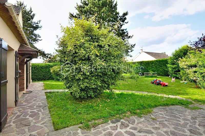 Pavillon - 147 m² - 8 pièces