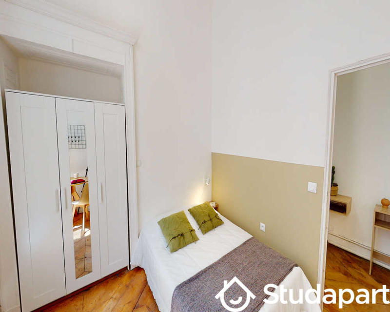 Chambre - 110 m² - 1 pièce