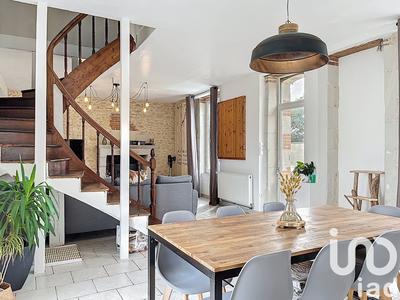 Maison - 140 m² - 5 pièces