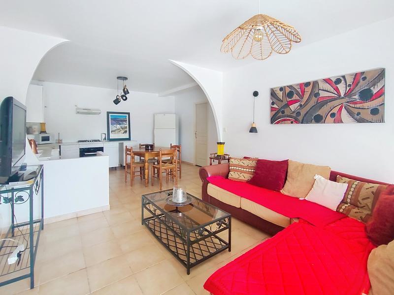 Maison - 228 m² - 9 pièces