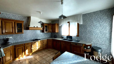 Maison - 150 m² - 7 pièces