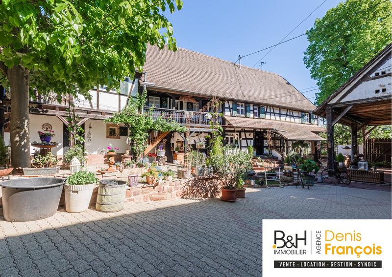 Maison ancienne - 444 m² - 10 pièces