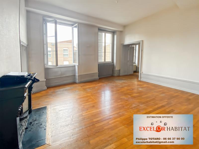 Appartement - 120 m² - 5 pièces