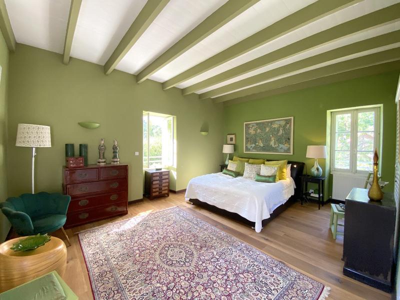 Maison - 524 m² - 15 pièces