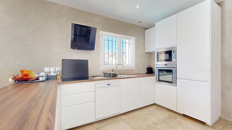 Maison - 137 m² - 4 pièces