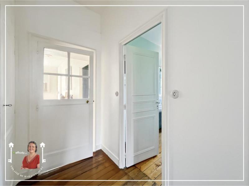 Maison - 430 m² - 12 pièces