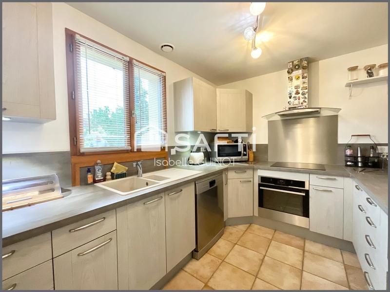 Maison - 90 m² - 4 pièces