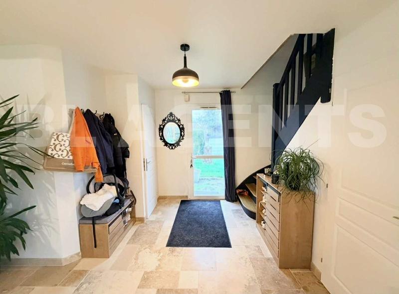 Maison - 145 m² - 6 pièces