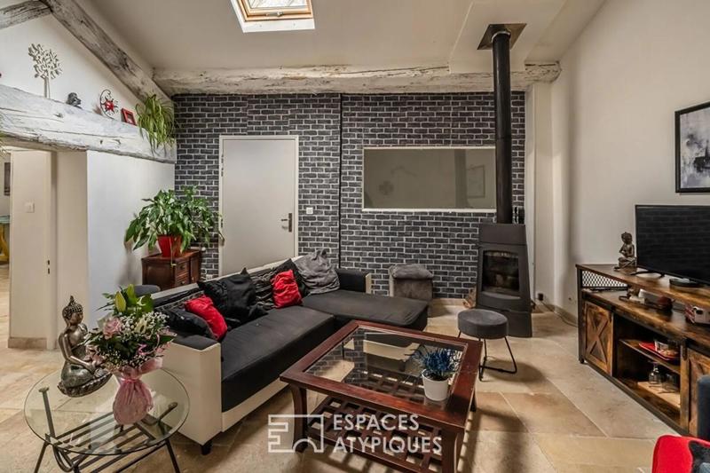 Moulin - 590 m² - 5 pièces