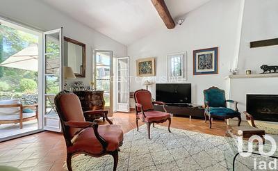 Maison - 177 m² - 7 pièces