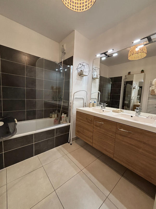 Appartement - 61 m² - 3 pièces