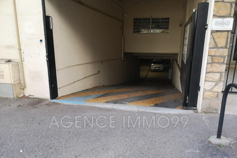 Parking / Garage - 4 m²
