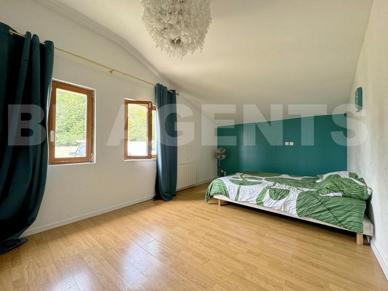 Maison - 161 m² - 6 pièces