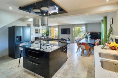 Propriété - 255 m²