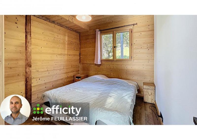 Maison - 300 m² - 12 pièces