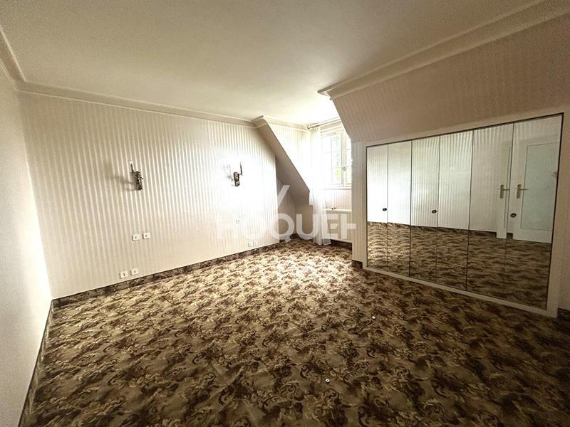 Maison - 150 m² - 7 pièces