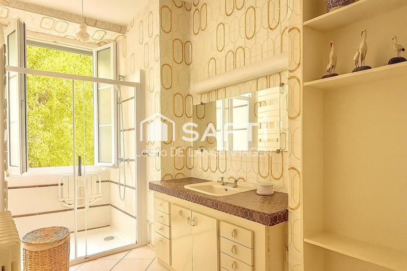 Maison de maîtres - 200 m² - 9 pièces