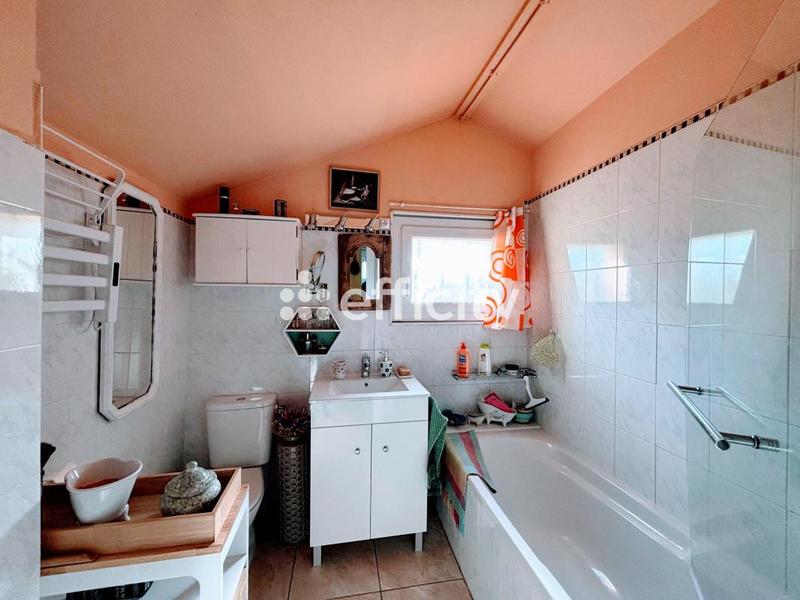 Maison - 89 m² - 5 pièces