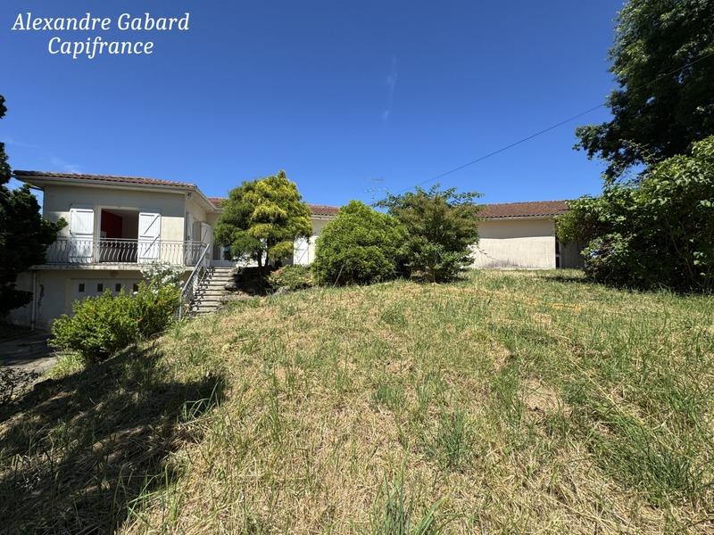 Maison - 206 m² - 9 pièces