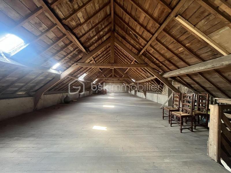 Corps de ferme - 166 m² - 7 pièces