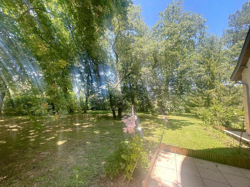 Maison - 206 m² - 8 pièces