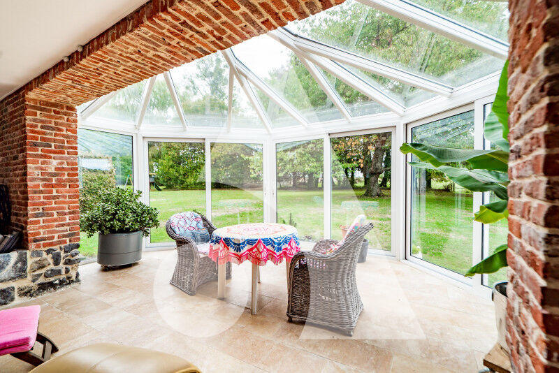 Maison - 581 m² - 21 pièces