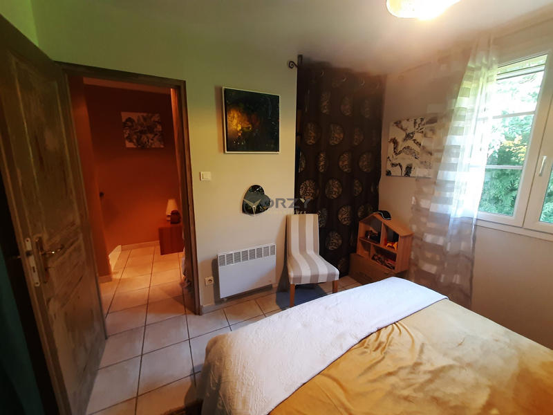 Maison - 99 m² - 4 pièces