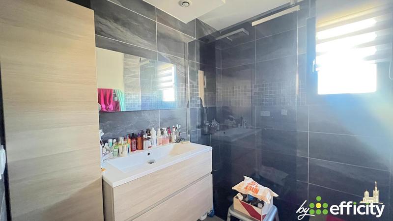 Appartement - 105 m² - 3 pièces