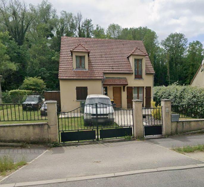 Maison - 96 m² - 5 pièces