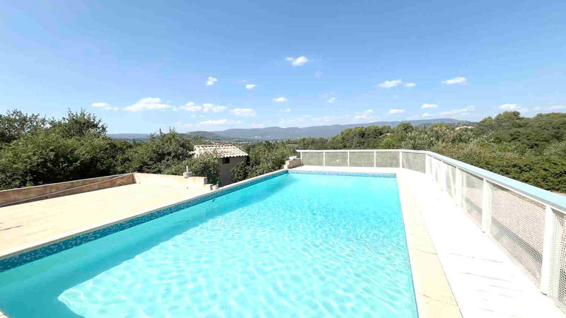 Maison - 166 m² - 7 pièces