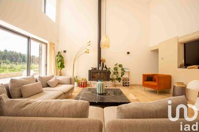 Maison - 430 m² - 14 pièces