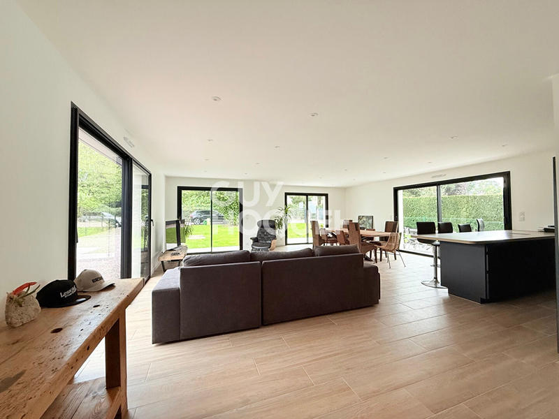 Maison - 145 m² - 6 pièces