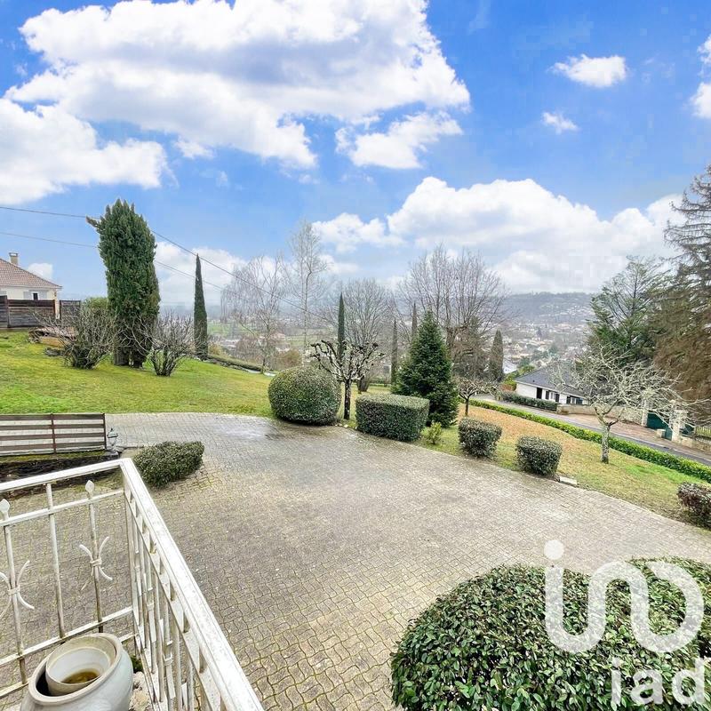 Maison - 250 m² - 7 pièces