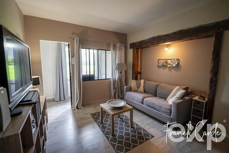 Maison - 268 m² - 11 pièces