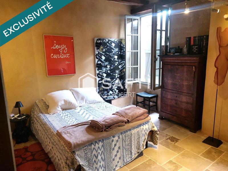 Maison - 244 m² - 8 pièces