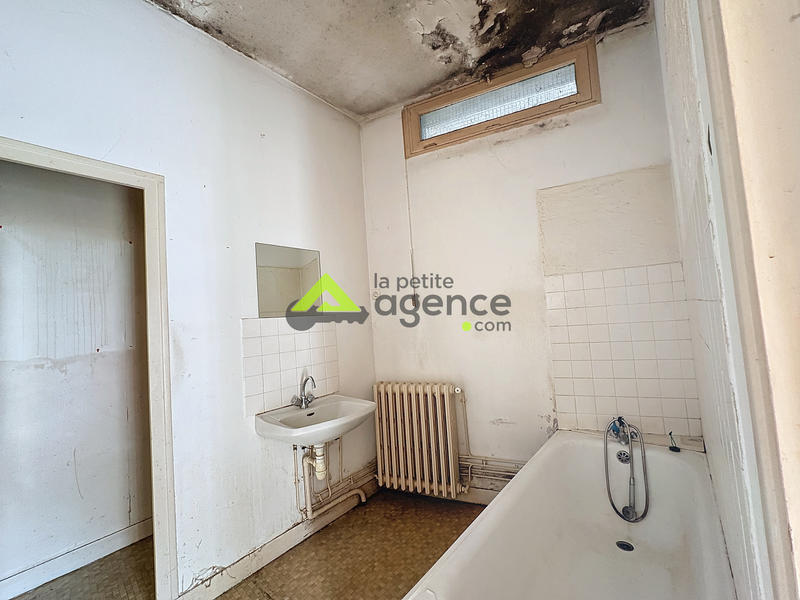 Immeuble - 273 m² - 14 pièces