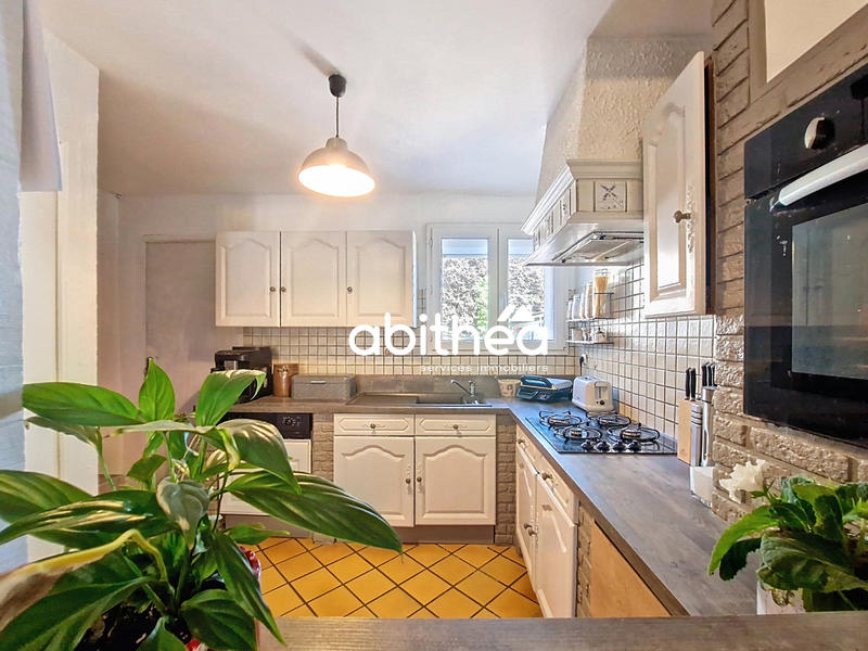 Maison - 102 m² - 4 pièces