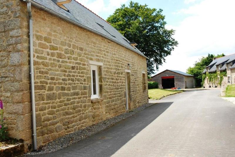 Propriété - 700 m² - 19 pièces