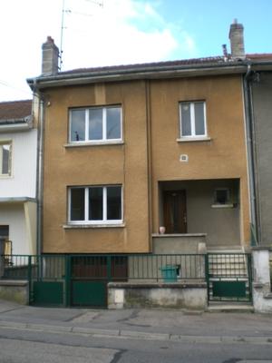 Maison - 102 m² - 5 pièces
