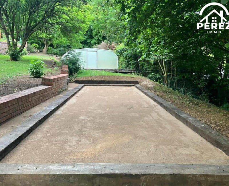 Villa - 278 m² - 10 pièces