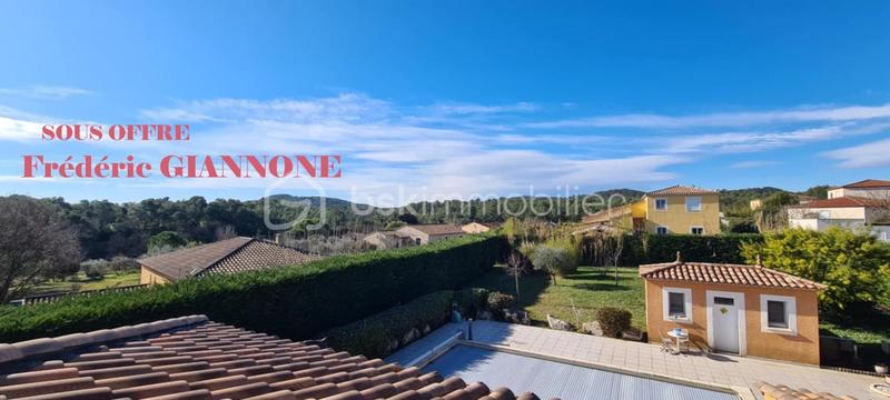 Villa - 185 m² - 6 pièces